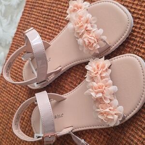 CHRISTIE & JILL BRAND LITTLE GIRL'S PALE PINK STRAPPY FLATS SIZE 3